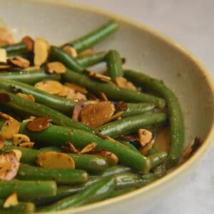 fresh & quick green beans almondine